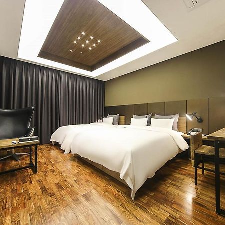 Yeoubi Hotel Ulszan Kültér fotó