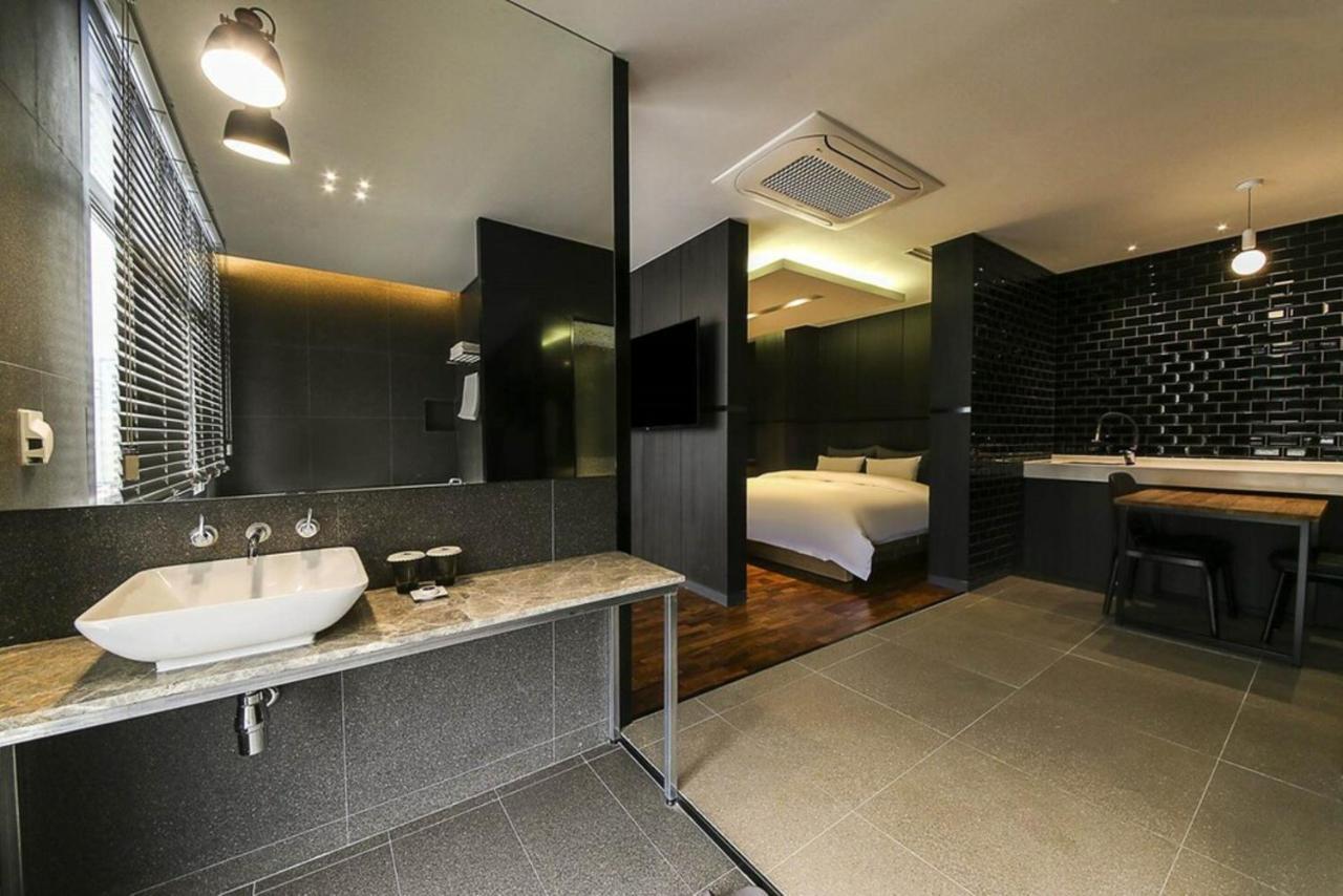 Yeoubi Hotel Ulszan Kültér fotó