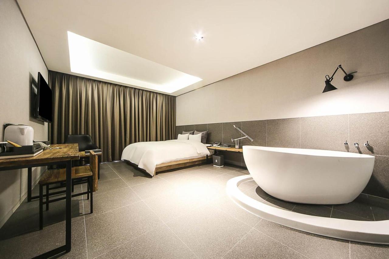 Yeoubi Hotel Ulszan Kültér fotó