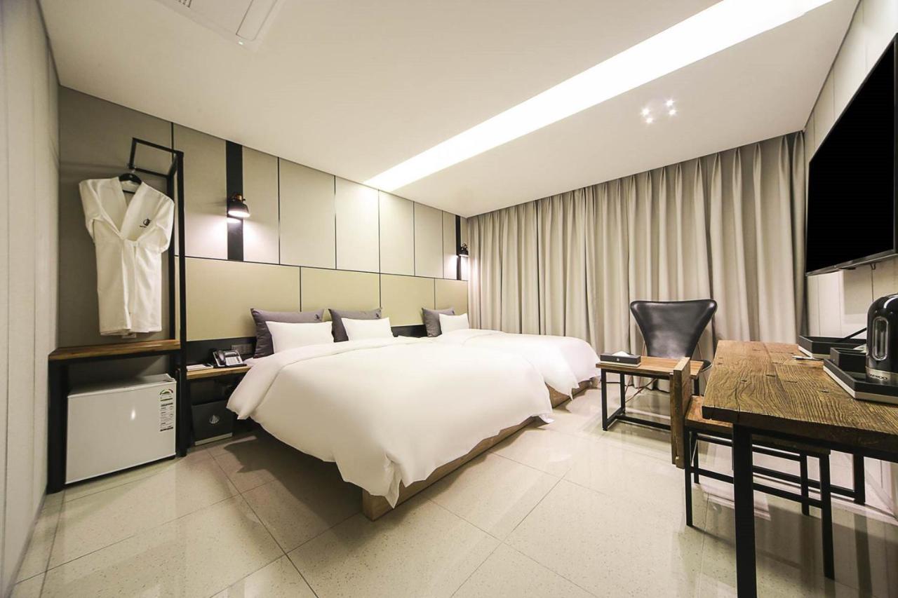 Yeoubi Hotel Ulszan Kültér fotó